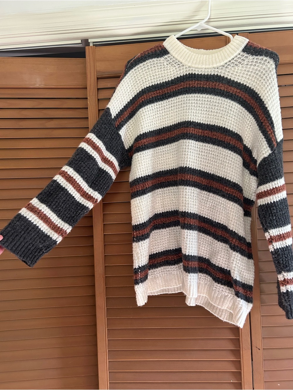 American Eagle - Striped Crewneck Knit Sweater in Cream, Charcoal & Rust